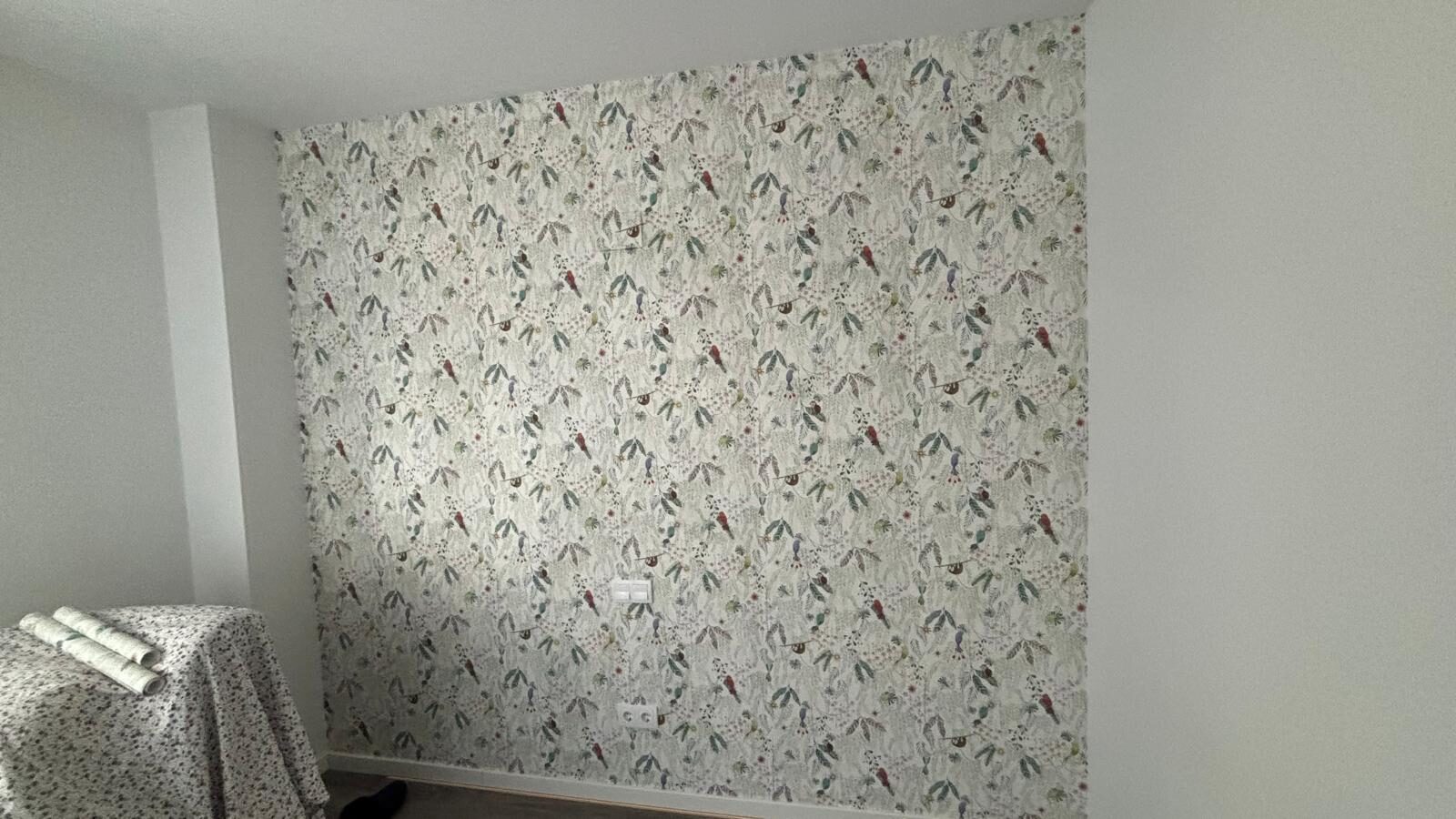 Empapelado decorativo con motivos naturales